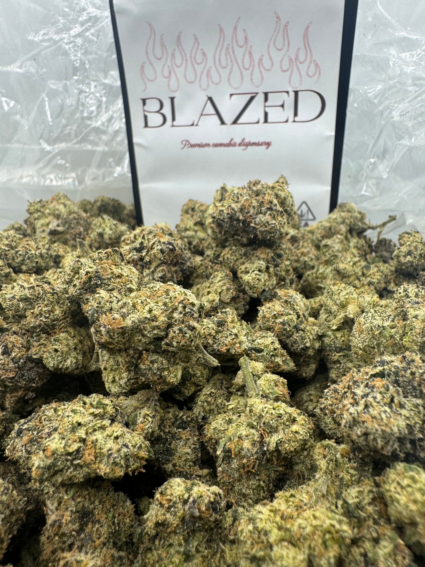 𝑩𝑳𝑼𝑬𝑩𝑬𝑹𝑹𝒀 𝑮𝑼𝑴𝑩𝑶